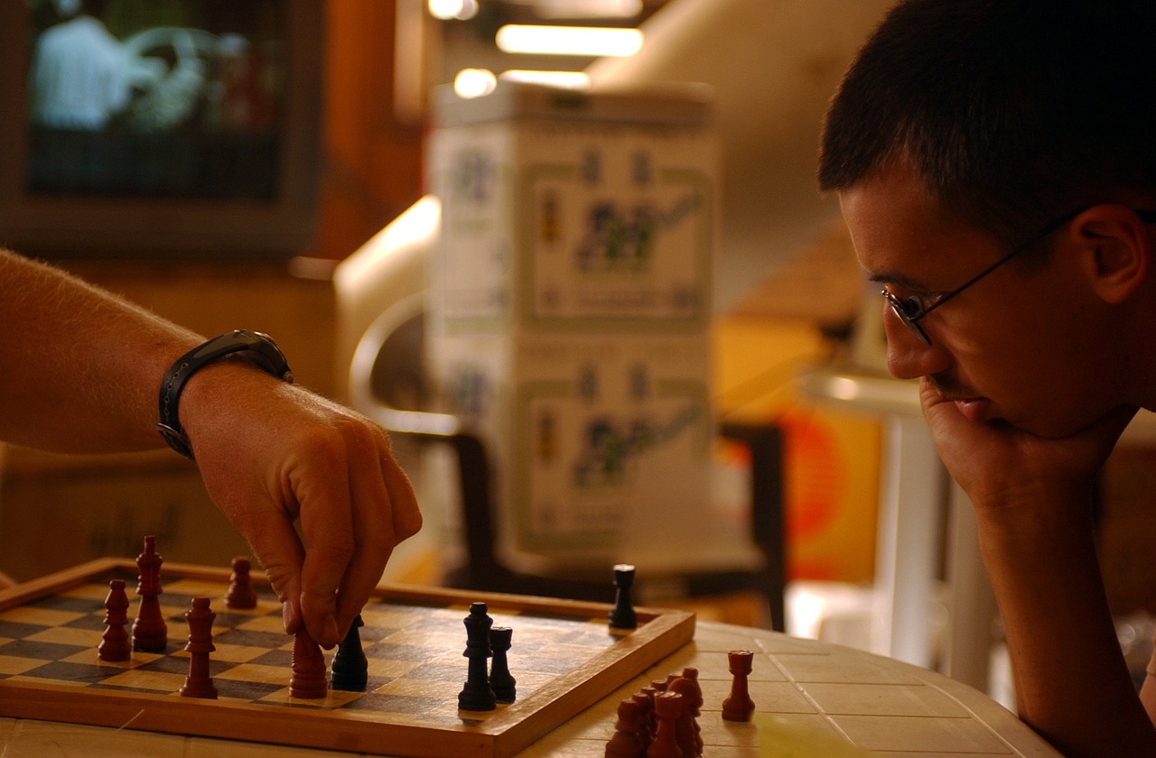 象棋比赛讲解，策略、激情与技巧的碰撞对决！